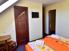 Hotels in Turia